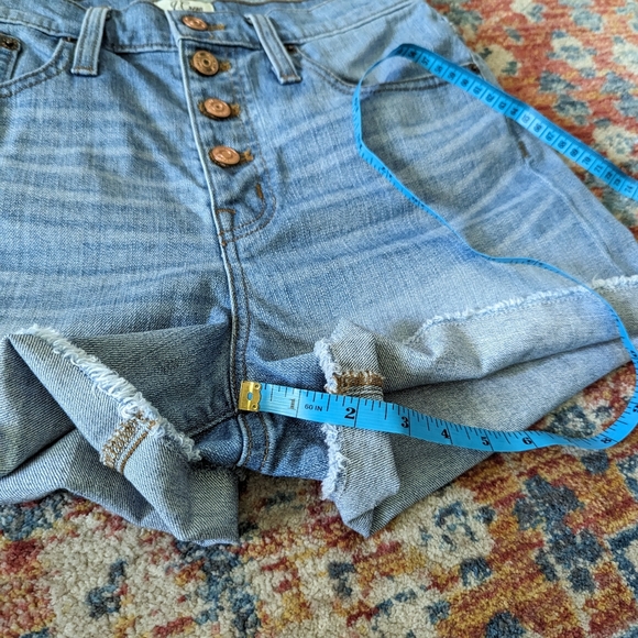 J.Crew High Rise Raw Hem High Rise Button Fly Light Denim Shorts Size 26 - Picture 9 of 10